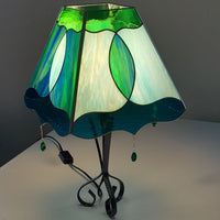 Lampe Tiffany artisanale style Art Nouveau