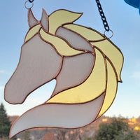 Vitrail artisanal cheval blanc