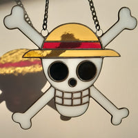Création artisanale en vitrail du symbole de l'équipage de Monkey D. Luffy